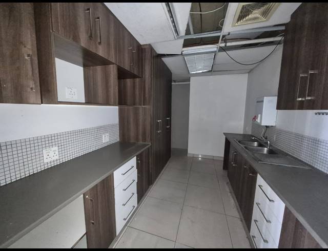 311M² OFFICE TO LET IN SANDTON CENTRAL